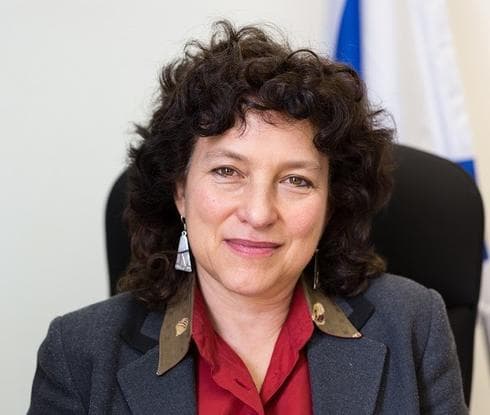 לורה ורטון. צילום: מולי גולדברג
