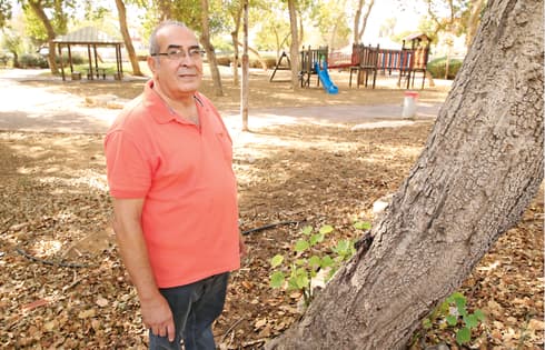 יעקב רובין ב"גן המשטרה". "במקום לא השתנה מאום" | צילום: אלעד גרשגורן יעקב רובין ב"גן המשטרה". "במקום לא השתנה מאום" | צילום: אלעד גרשגורן
