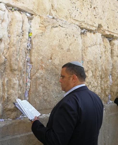 ליאון בכותל הבוקר. צילום: באדיבות המטה של ליאון