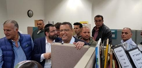 ליאון ובנופיל בעירייה ירושלים. צילום: שירות מיינט