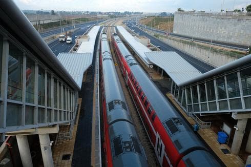 תחנת רכבת. צילום: שאול גולן תחנת רכבת. צילום: שאול גולן