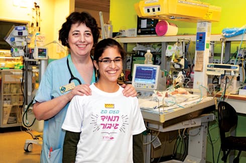 אפרת פינס וד"ר קיילה מרקס | צילום: הרצל יוסף