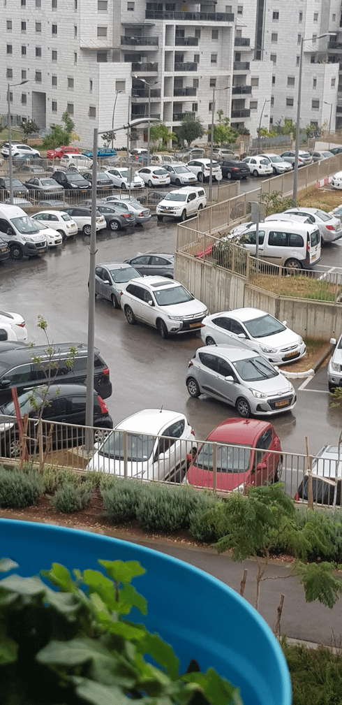 החניון הציבורי. צילום: באדיבות תושבים ברחוב שייקה אופיר