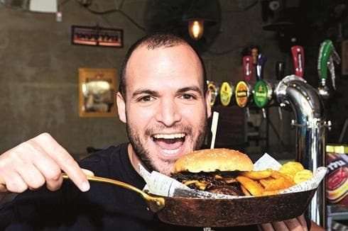 ניר חג'ג' מ'אסייתיקה'. צילום: הרצל יוסף
