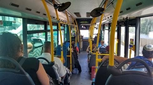 תחבורה ציבורית בשבת (צילום: איתמר רותם)