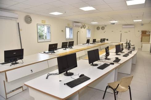 כיתת מחשבים מאובזרת | צילום: דוברות עיריית הרצליה