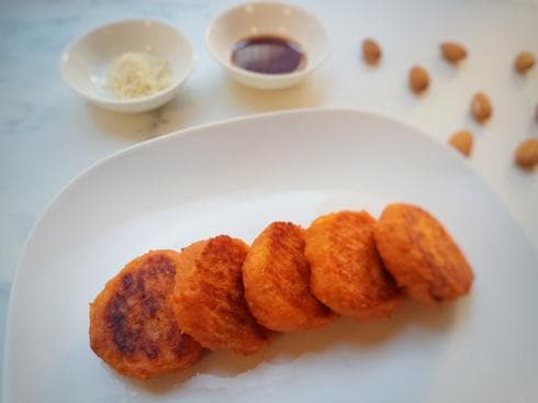 קציצות בטטה. צילום: תום בעבור