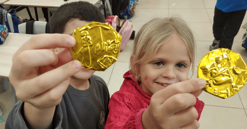 מתחילים מוקדם. תלמידים בשיעור פיננצ'יק | צילום: דוברות עיריית רעננה