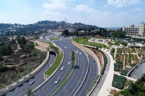 הפרדה מפלסית בצומת אורה. הדמיה: תכנית אב לתחבורה