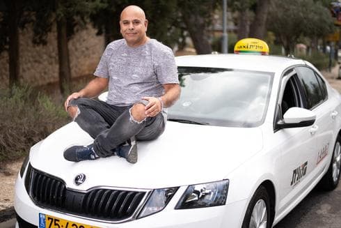 יוסי משה, סיפורים מהמונית. צילום: יואב דודקביץ'