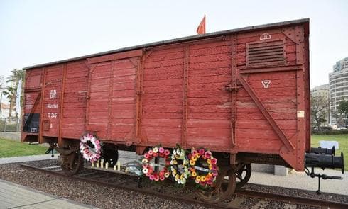 טקס יום השואה הבינלאומי בנתניה | צילום: רן אליהו טקס יום השואה הבינלאומי בנתניה | צילום: רן אליהו