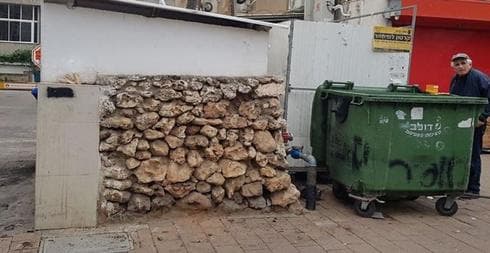 המקום שבו נמצא התינוק שננטש (צילום: עידו ארז)