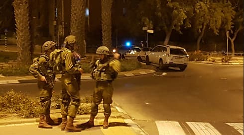 זירת הפיגוע בערד בו נרצח החייל רון קוקיא ז"ל. צילום: חיים הורנשטיין