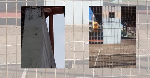 אבן שנשרה מהסוכך, והעמוד המתקלף | צילום: רגינה קאשי