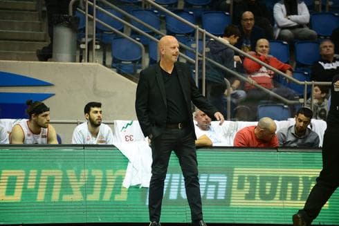 רמי הדר. הקבוצה שלו נרדמה ברבע השלישי. צילום: הרצל יוסף