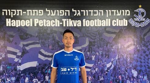 טאקויה "טאקו" מורייאמה במדיו החדשים. צילום: באדיבות המועדון טאקויה "טאקו" מורייאמה במדיו החדשים. צילום: באדיבות המועדון
