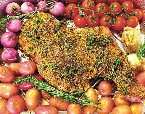 שוק טלה בתנור של ירון חיים. צילום פרטי (גיליון 12.04.19)