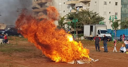 מדורה בפתח תקוה