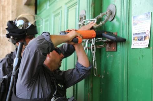 התפרעויות בהר הבית. צילום: דוברות המשטרה