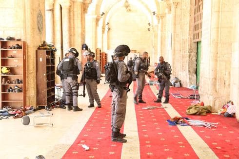 התפרעויות בהר הבית. צילום: דוברות המשטרה