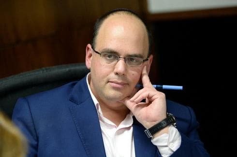 ראש העירייה צביקה ברוט | צילום: קובי קואנקס