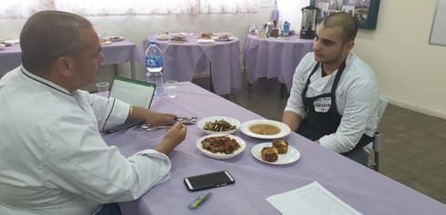 מבשלים בגרות. צילום: אורט מיטרני