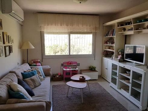 רחוב אדם בארמון הנציב. צילום: לשכת המתווכים