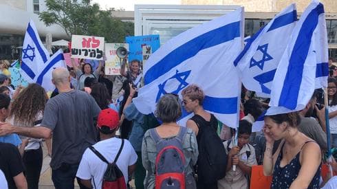 ציפו למאה איש, הגיעו אלפים. ההפגנה | צילום פרטי