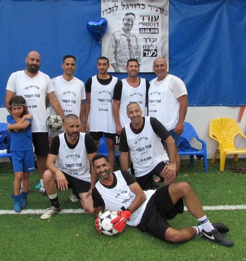 "קינג 6", הקבוצה הלבנה שהגיעה למקום השני בטורניר לזכר עודד דוקטורי ז"ל. צילום: רינת אברהם