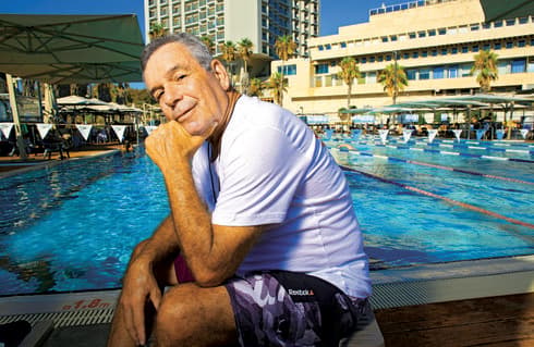 עמית גל, השבוע בבריכת גורדון בתל אביב | צילום: ריאן עמית גל, השבוע בבריכת גורדון בתל אביב | צילום: ריאן