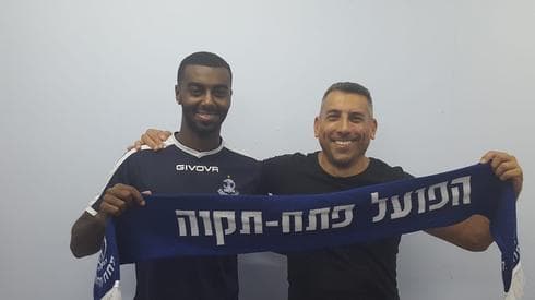 בלאי עם המנהל המקצועי ניב טל. צילום: באדיבות המועדון