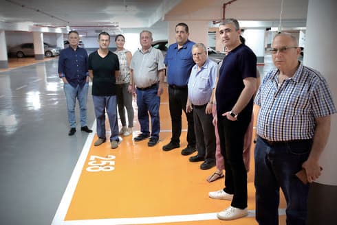 בעלי העסקים. "מכת מוות" | צילום: אבי מועלם