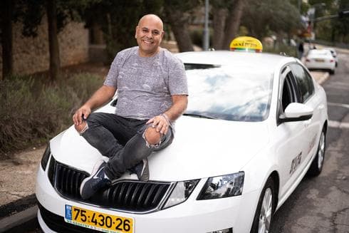 יוסי משה, סיפורים מהמונית. צילום: יואב דודקביץ'