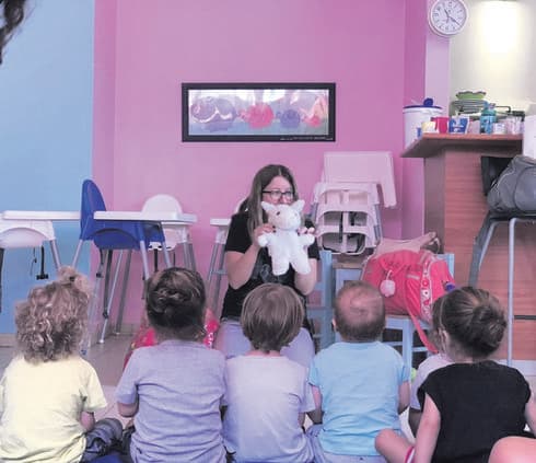  חמוטל פרחי, הורים ועוללים. "ליווי של מבוגר שנשאר צמוד כל הבוקר" | צילום פרטי