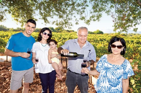 ג'וליה, ג'ורג', סירין ולואיי עארף  | צילום: נחום סגל