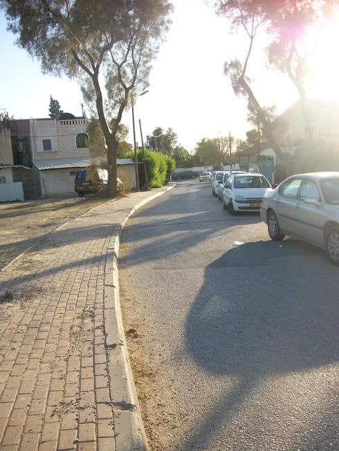 הרחוב ליד ביה"ס דגניה. צילום: מערכת מיינט באר-שבע הרחוב ליד ביה"ס דגניה. צילום: מערכת מיינט באר-שבע
