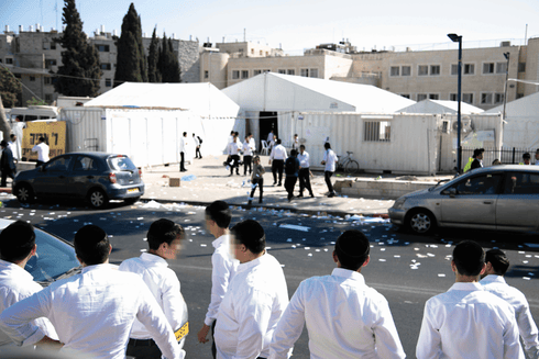 מתחם המריבה השבוע. חבית של חומר נפץ שמאיימת להתפוצץ. צילום: יואב דודקביץ'