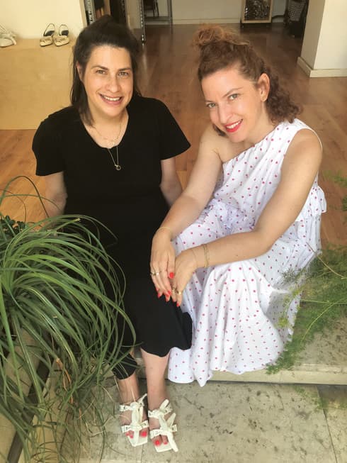 רותם אסיאס ודנה שי למותג הנעליים NOON . צילום: יח"צ