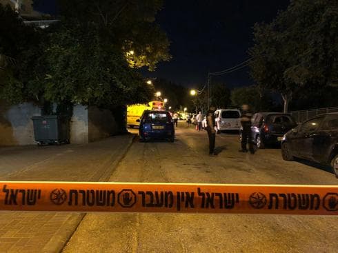 זירת הרצח בישוב מוצא (צילום: לירן תמרי)
