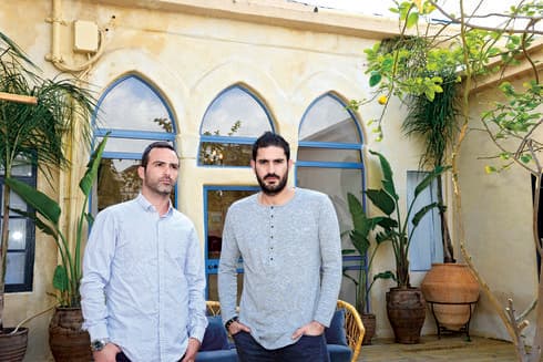 אביב קופל ולירז ברנד ב'אחוזת אנילביץ''. יש להם תוכניות נוספות | צילום: הרצל יוסף