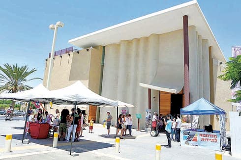 סיורים בעיר העתיקה. מושכים תיירות פנים | צילום: דיאגו מיטלברג   