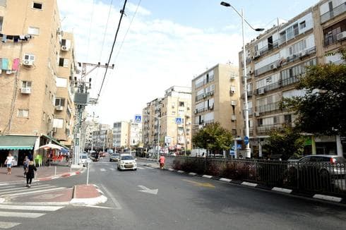 רחוב בלפור בת ים| צילום: קובי קואנקס