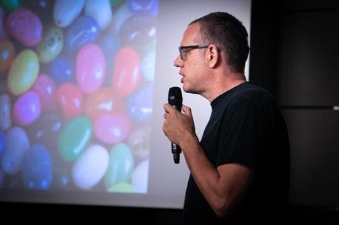 ד״ר אייל דורון (צילום: רועי אלמן) ד״ר אייל דורון (צילום: רועי אלמן)