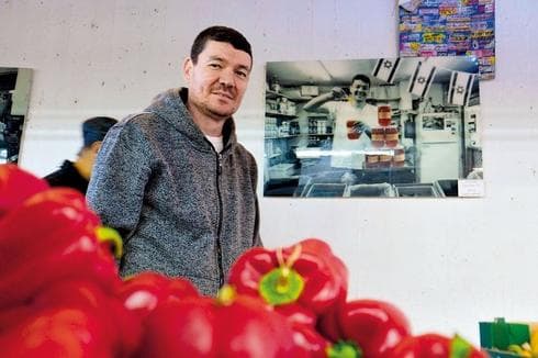השוק באשדוד. הרגש מחבר  | צילום: אבי רוקח