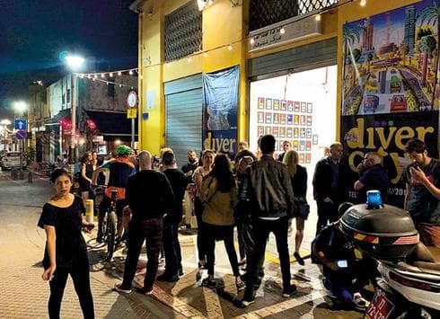 שוק הפשפשים. חשיפה לאמנים, אטרקציה לתיירים  | צילום: עיריית תל אביב