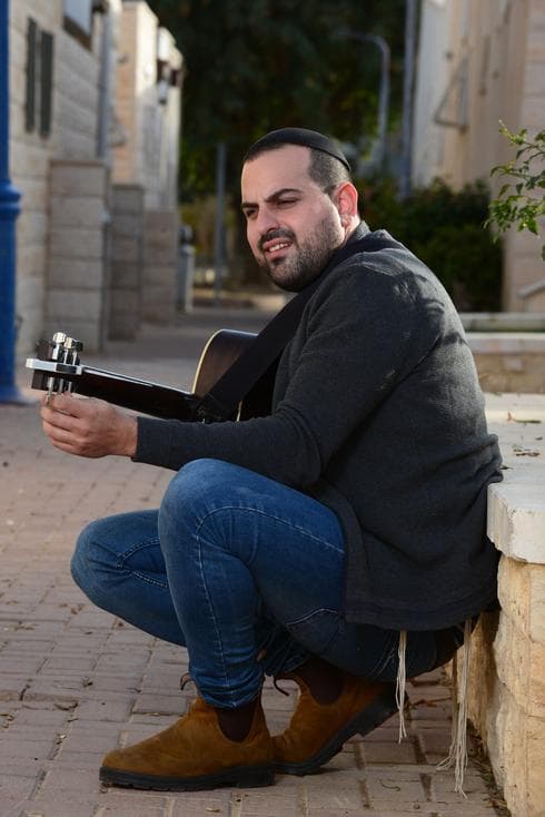 עקיבא תורג'מן. מפרגן לאחות הגדולה רוחמה בן יוסף | צילום: הרצל יוסף