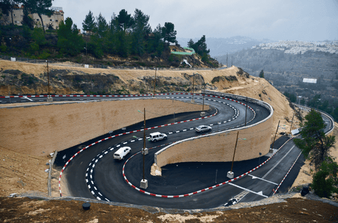 גם אין תקציב וגם הכביש בעייתי | צילום: יואב דודקביץ'