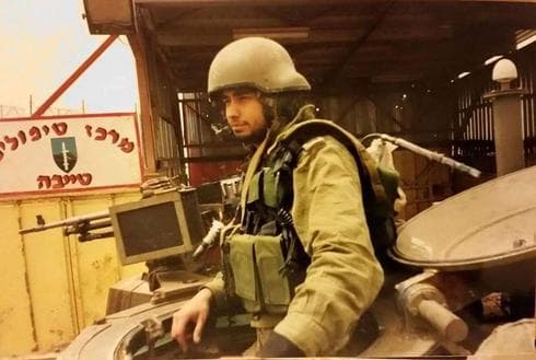 סאל' במיל' שי שמש כמפקד מוצב טייבה | צילום: אלבום פרטי (סאל' במיל' שי שמש כמפקד מוצב טייבה | צילום: אלבום פרטי) סאל' במיל' שי שמש כמפקד מוצב טייבה | צילום: אלבום פרטי