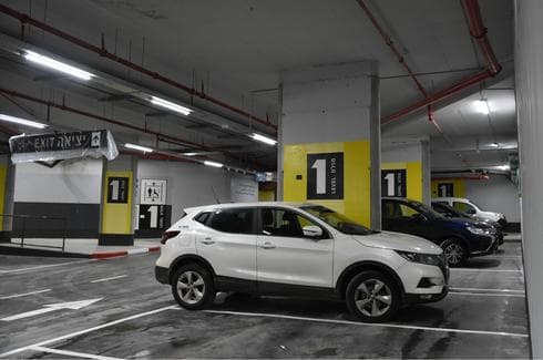 החניון בז'ראר בכר. צילום: יואב דודקביץ'