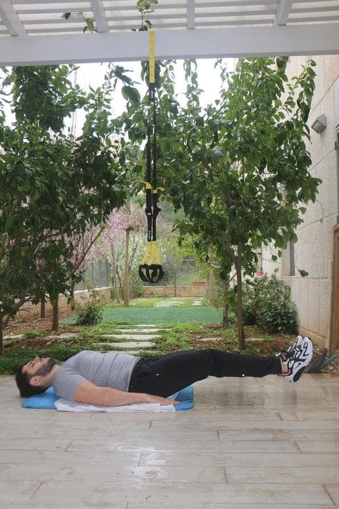 הרמת רגליים בשכיבה